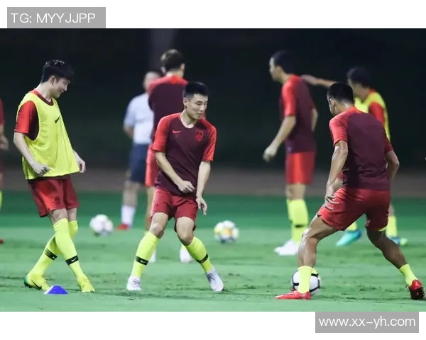 热刺青训球员与格雷贝里瓦尔等明星共同训练展现新气象